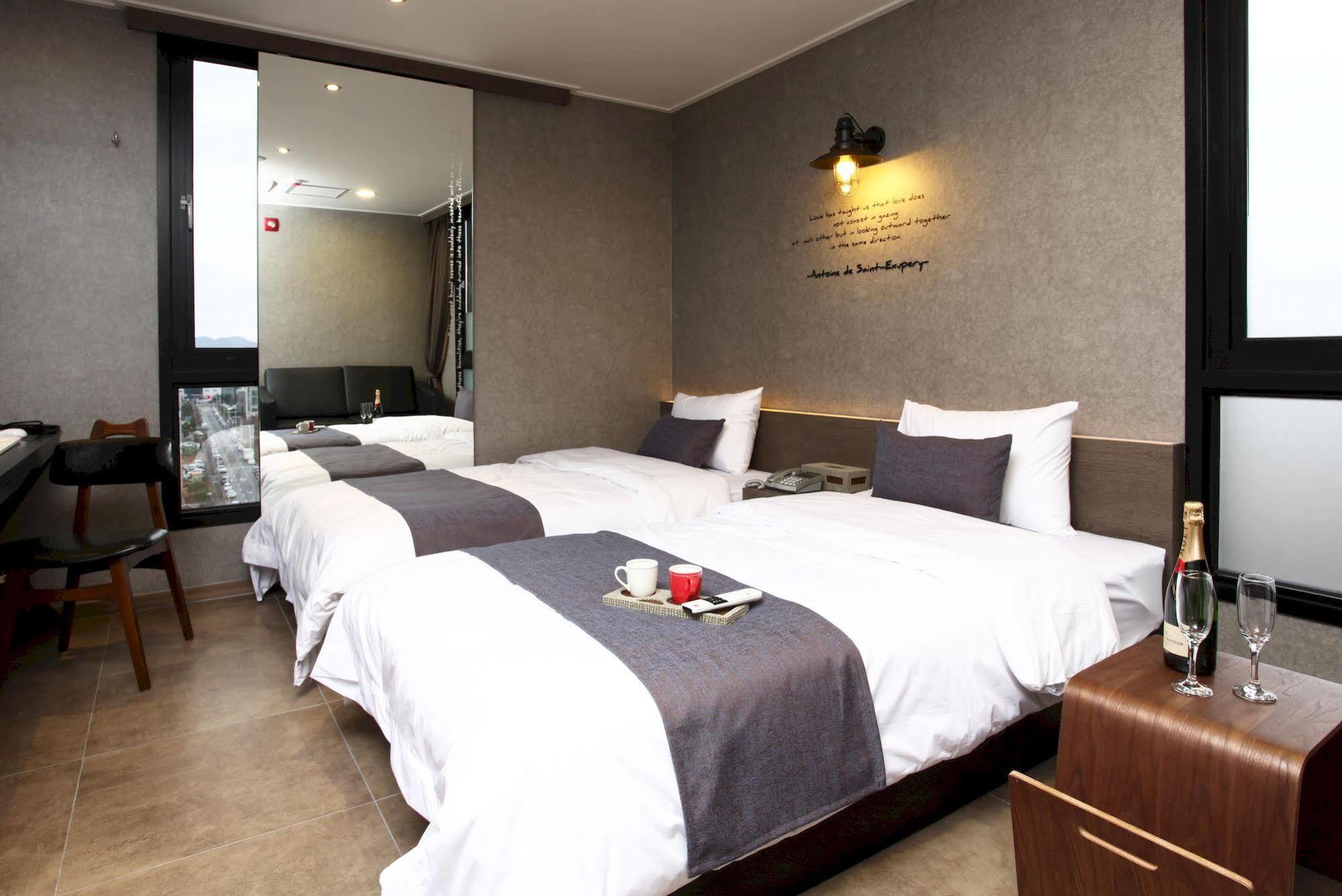 S& Hotel Daejeon Esterno foto